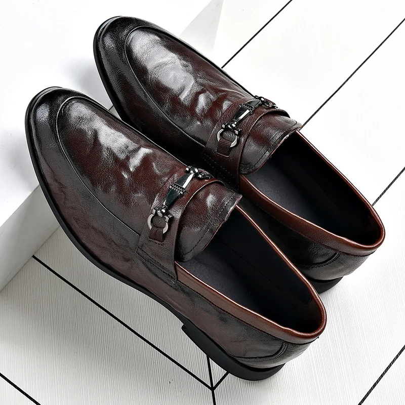 Men's Slip-On Genuine Leather Casual Shoes Breathable Bean Bean Shoes Versatile Soft Bottom Fashionable Chinese Made Brogue S...
Men's Slip-On Genuine Leather Casual Shoes Breathable Bean Bean Shoes Versatile Soft Bottom Fashionable Chinese Made Brogue S...