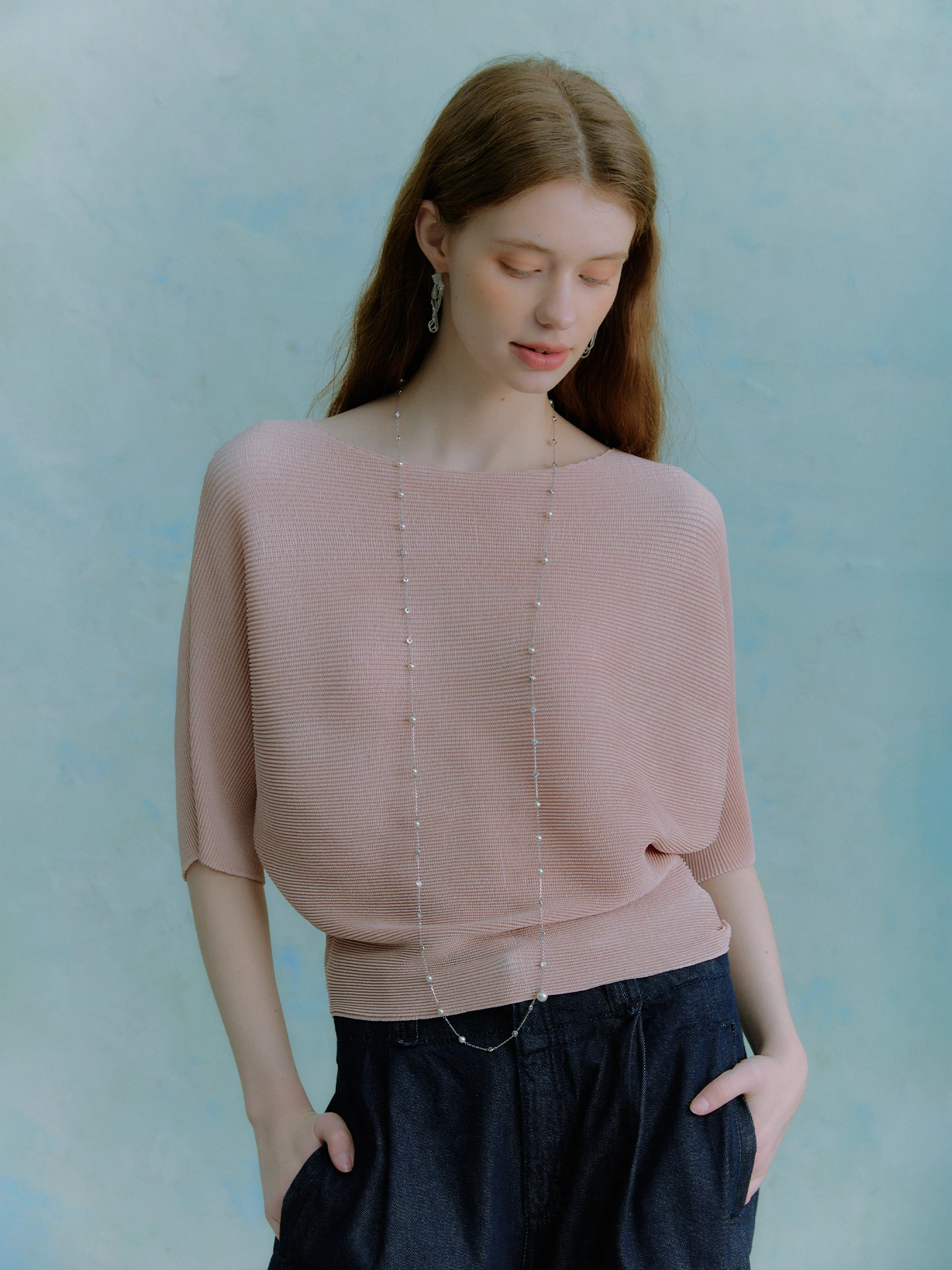 Женская блузка с одним открытым плечом, без застежек, с рукавом миди, свободного кроя, весна-лето, универсальная, нежный стиль, полиэстер
Женская блузка с одним открытым плечом, без застежек, с рукавом миди, свободного кроя, весна-лето, универсальная, нежный стиль, полиэстер