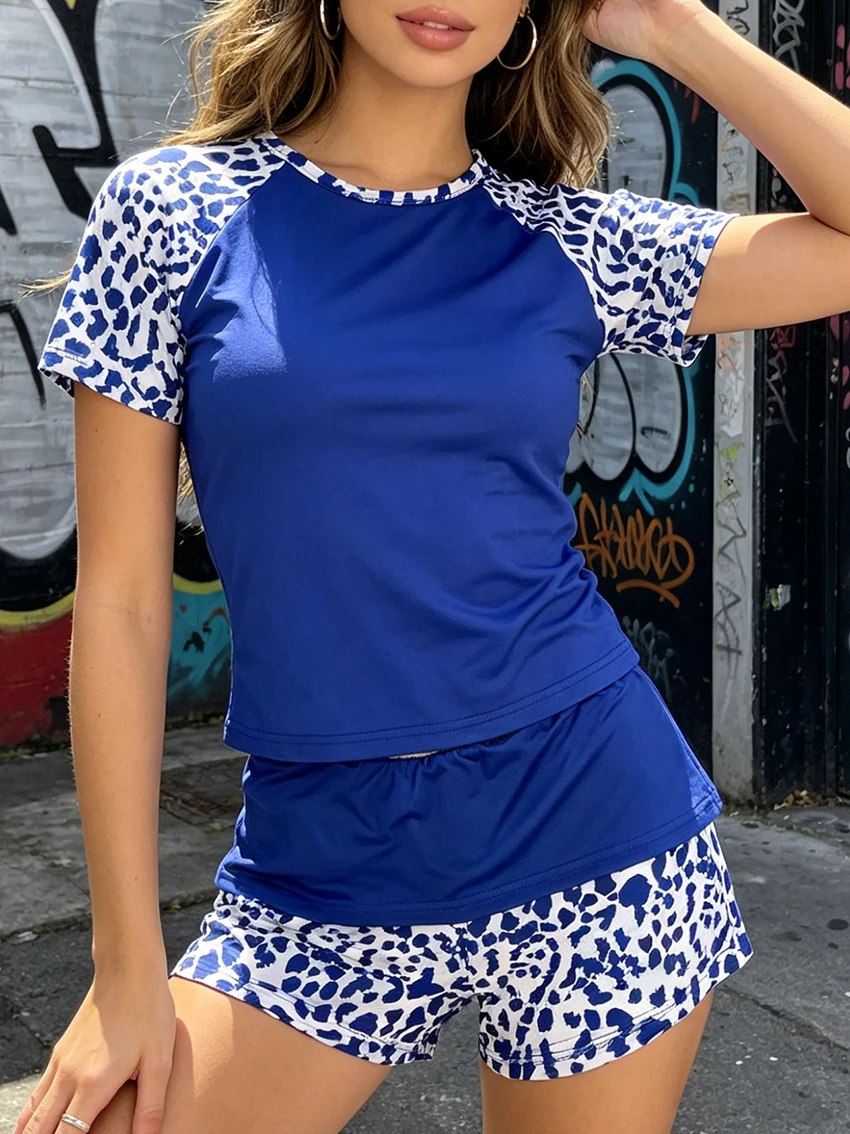 Y2K Aesthetics Women Leopard Print Raglan Tee & Shorts Set Fashion Round Neck Slim Fit Summer Beach Vacation Two‑Piece Outfit
Y2K Aesthetics Women Leopard Print Raglan Tee & Shorts Set Fashion Round Neck Slim Fit Summer Beach Vacation Two‑Piece Outfit