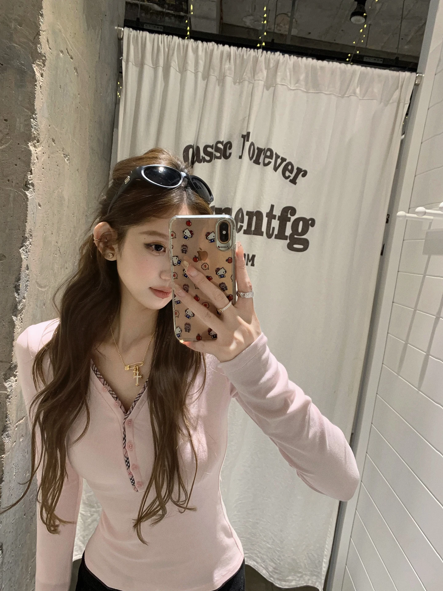 Tongiiuu Women's Slim Fit Long Sve T-irt V-Ne Plaid Patchwork Base Layer irt Inner Wear Top Faion Retro Sle
Tongiiuu Women's Slim Fit Long Sve T-irt V-Ne Plaid Patchwork Base Layer irt Inner Wear Top Faion Retro Sle