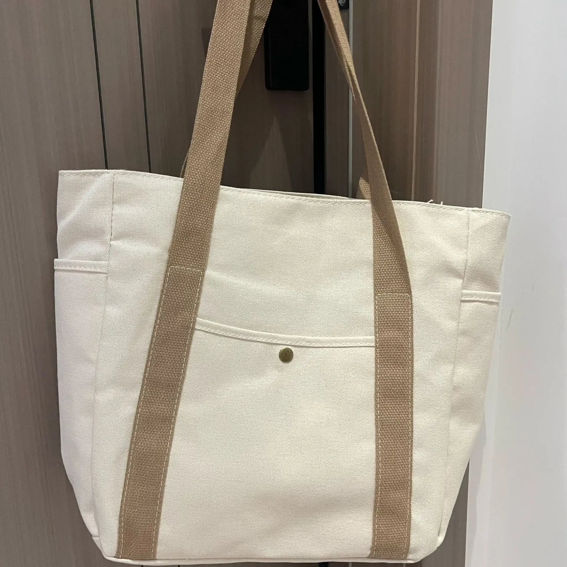 New canvas bag women's versatile shoulder bag large capacity book storage student class commuting bags novice carrying bag
New canvas bag women's versatile shoulder bag large capacity book storage student class commuting bags novice carrying bag