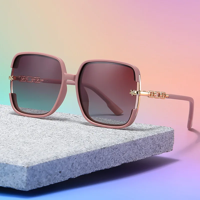 Vintage Square Designer Sunglasses Women Men Luxury Brand Gradient Retro Sun Glasses Female Mirror Shades Eyewear Oculos UV400
Vintage Square Designer Sunglasses Women Men Luxury Brand Gradient Retro Sun Glasses Female Mirror Shades Eyewear Oculos UV400