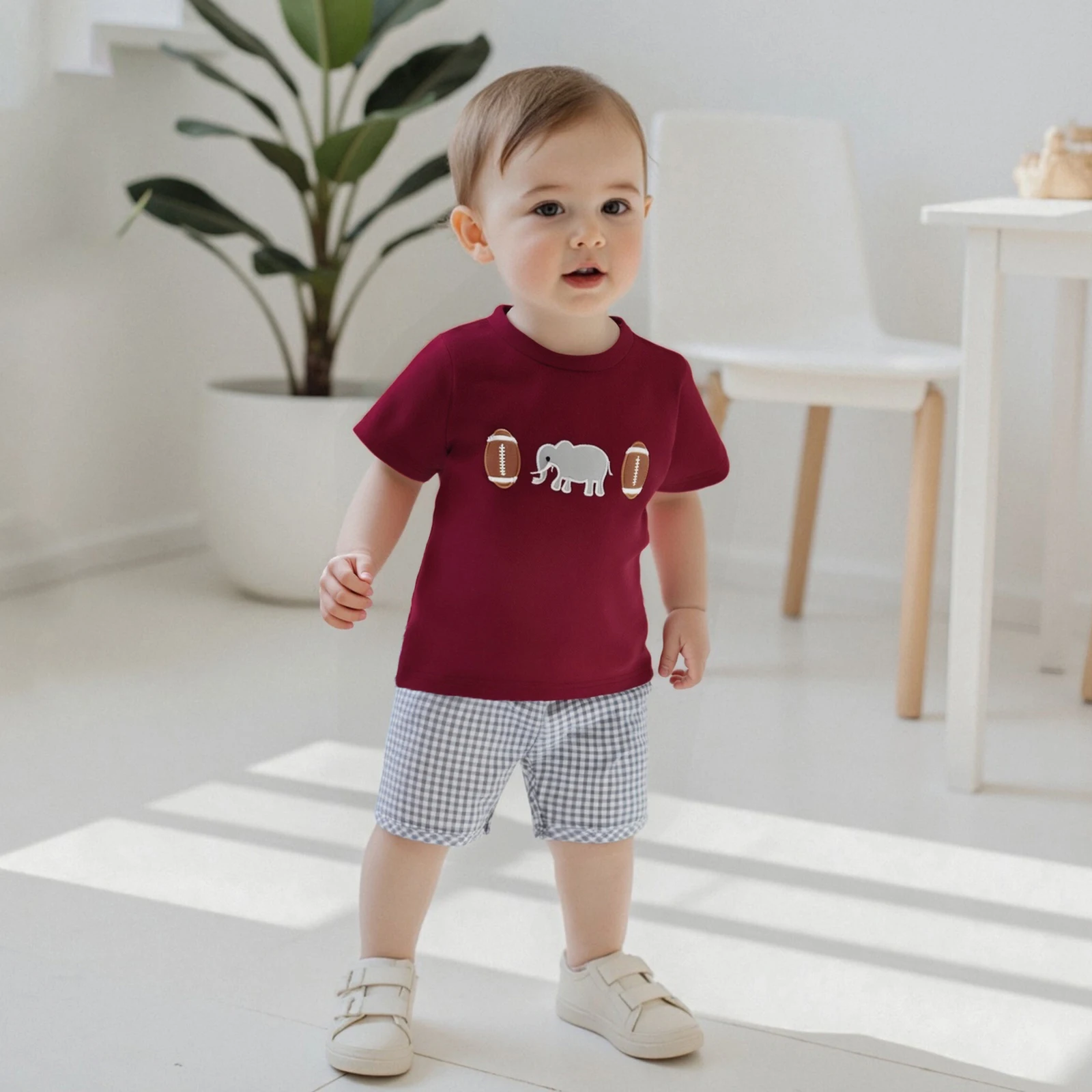 Toddler Clothes Boys Summer Short Sleeve O Neck Rugby Elephant Embroidery Tops and Plaid Shorts Clothing Set
Toddler Clothes Boys Summer Short Sleeve O Neck Rugby Elephant Embroidery Tops and Plaid Shorts Clothing Set