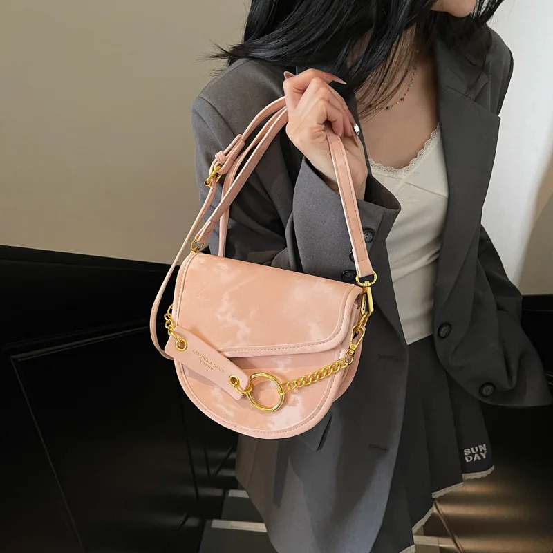 New Fashionable Versatile Shoulder Bag, Fashionable Simple Temperament Bag Women, Elegant Messenger Bag
New Fashionable Versatile Shoulder Bag, Fashionable Simple Temperament Bag Women, Elegant Messenger Bag