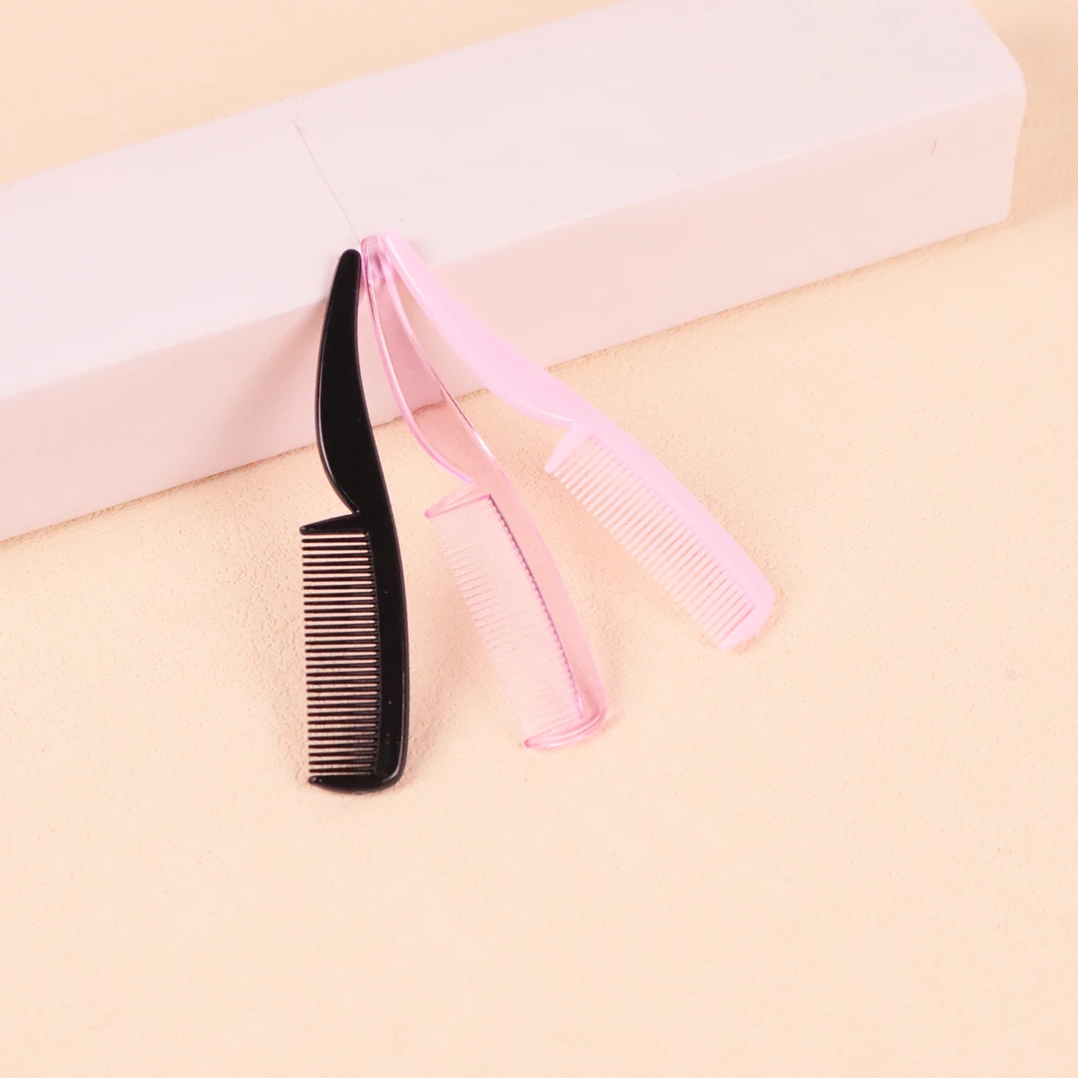 3pcs plastic mini comb set, exquisite and compact for easy carrying and travel, hair salon tool,special for real hair wigs
3pcs plastic mini comb set, exquisite and compact for easy carrying and travel, hair salon tool,special for real hair wigs
