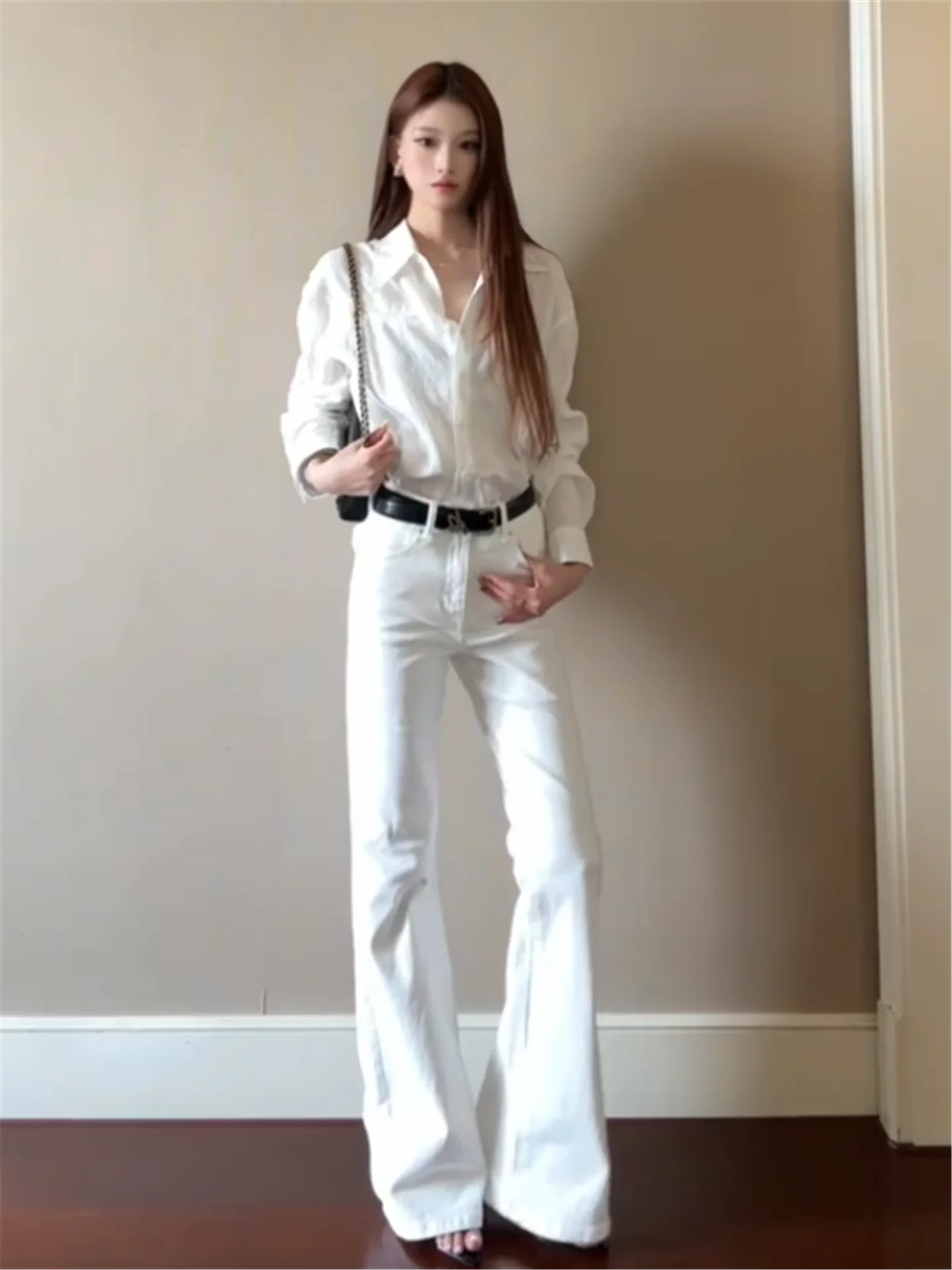 American Style Retro Hot Girl White Flared Jeans Women Summer Loose Drapey High Waist Extended Low Waist Trousers
American Style Retro Hot Girl White Flared Jeans Women Summer Loose Drapey High Waist Extended Low Waist Trousers