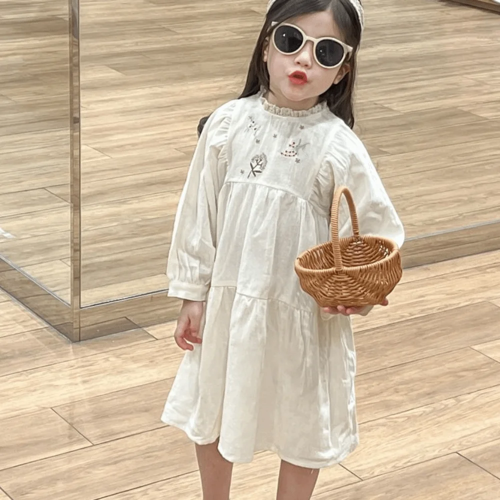 Embroidered Flowers Lace Princes Dress Loose Pleated Girls Long Dress Sweet Ballet Style Children Long Sleeved Dress Party
Embroidered Flowers Lace Princes Dress Loose Pleated Girls Long Dress Sweet Ballet Style Children Long Sleeved Dress Party