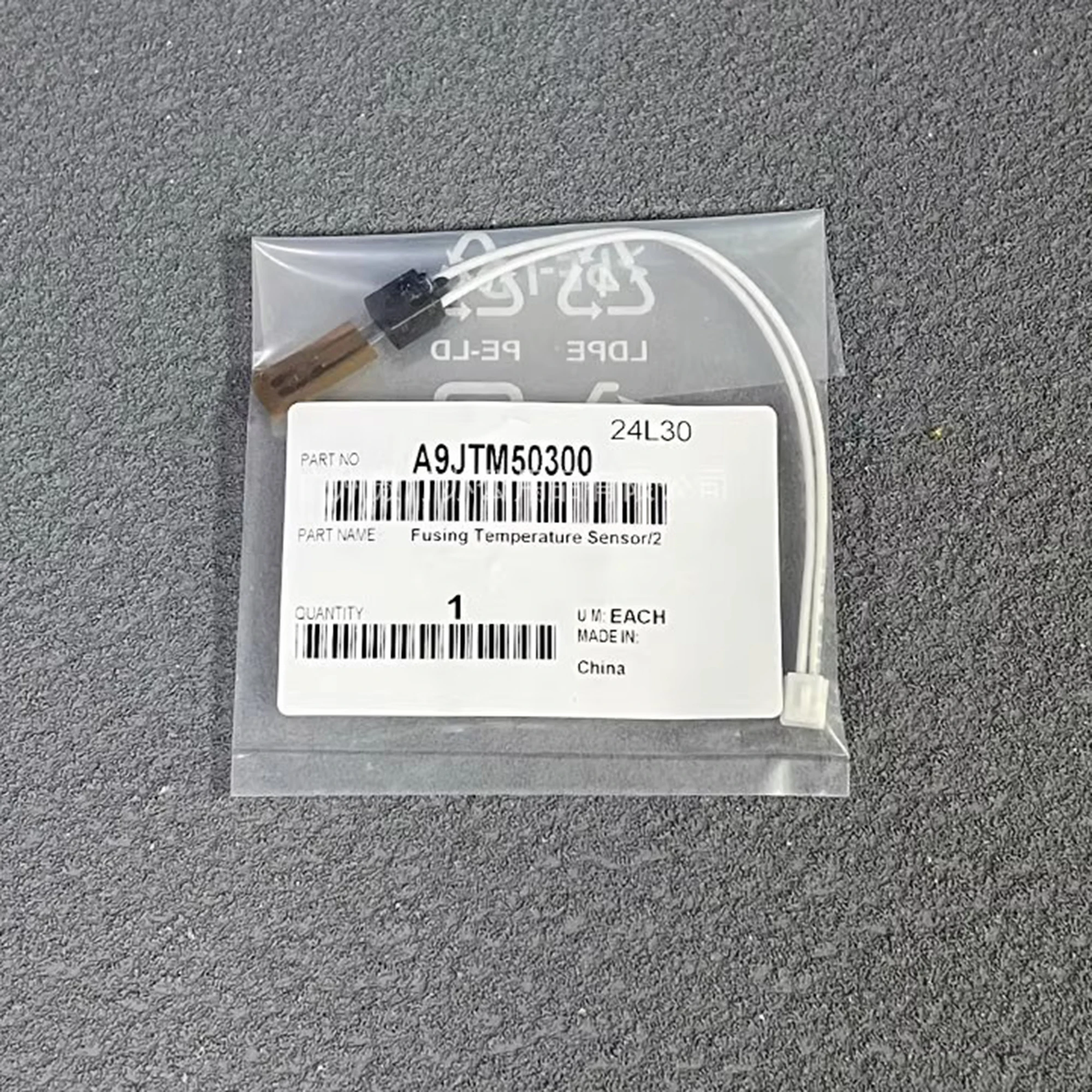 A9JTM50300 Датчик температуры предохранителя/2 для Konica Minolta 6120 6136 6136P 6272P
A9JTM50300 Датчик температуры предохранителя/2 для Konica Minolta 6120 6136 6136P 6272P
