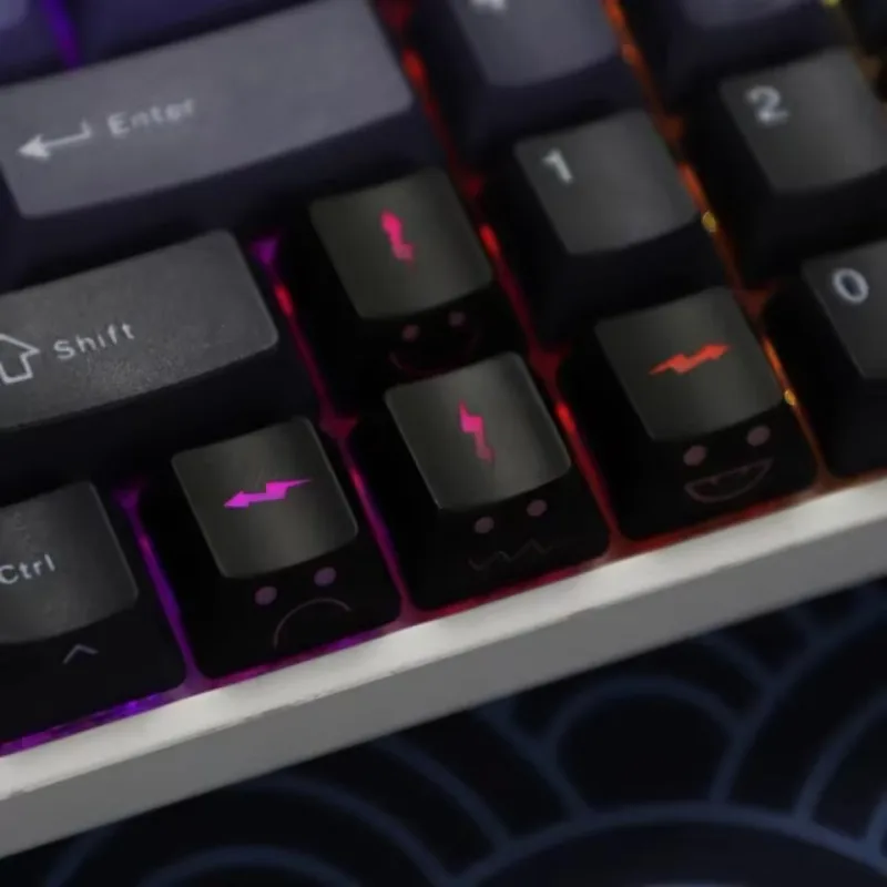 Transparent wasd arrow keys personalized pbt keycaps up and down left and right keycaps
Transparent wasd arrow keys personalized pbt keycaps up and down left and right keycaps