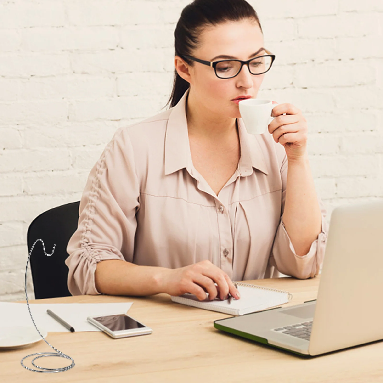 Iron Hanging Stand Silver Tone Durable Ornament Holder Lantern Planter Rack Indoor Home Decoration Iron Hanging Planter Stand 
Iron Hanging Stand Silver Tone Durable Ornament Holder Lantern Planter Rack Indoor Home Decoration Iron Hanging Planter Stand