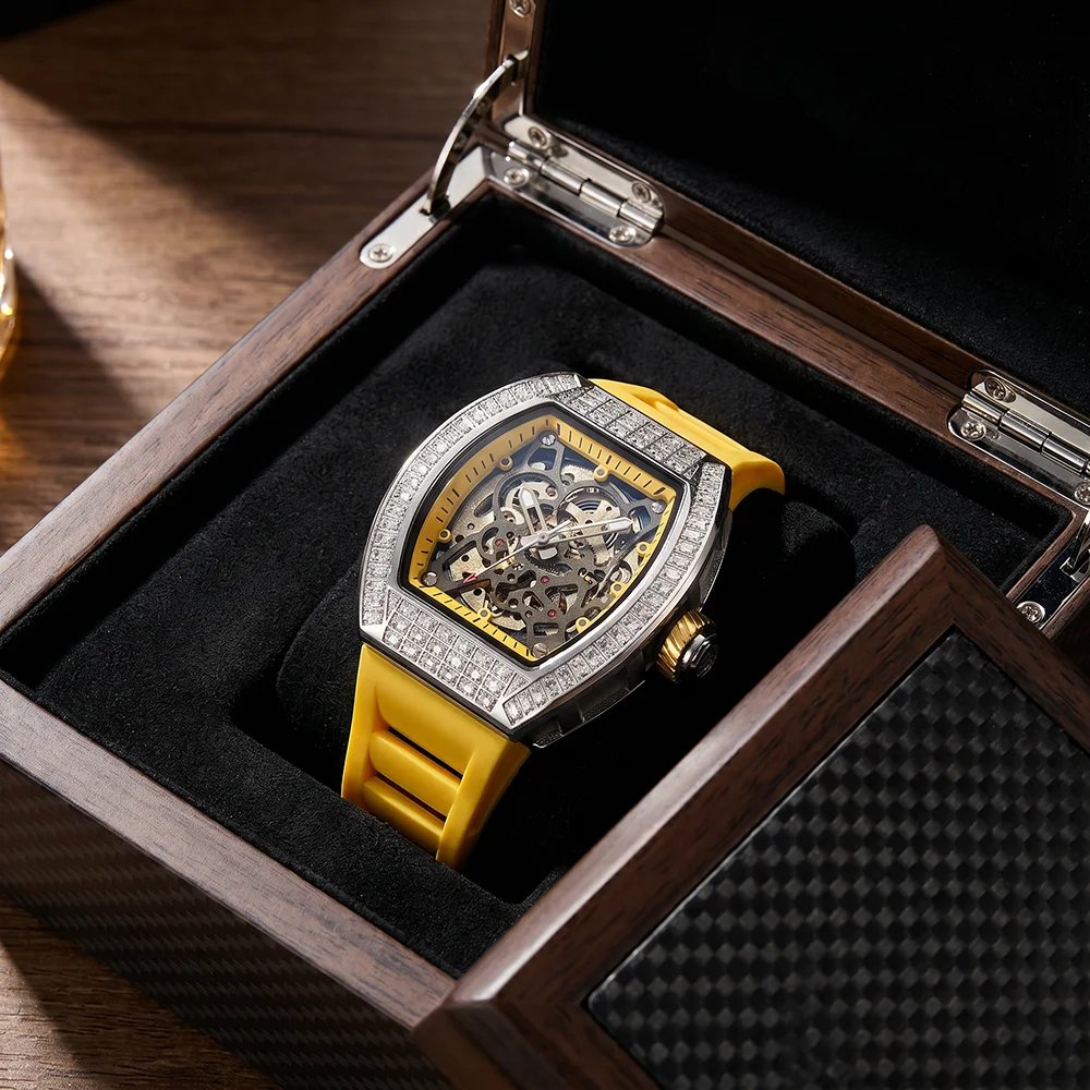 Hollow mechanical watch with shiny inlaid bezel, silver case, sports rubber strap, men's mechanical watch
Hollow mechanical watch with shiny inlaid bezel, silver case, sports rubber strap, men's mechanical watch