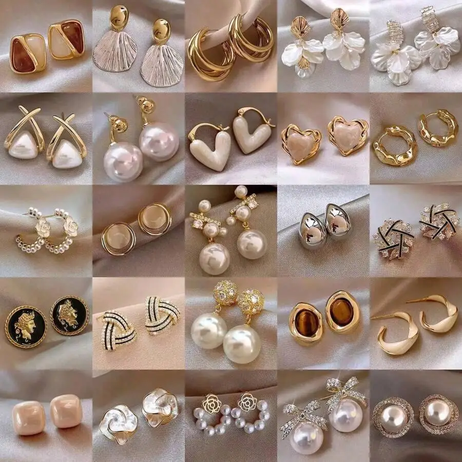 10 Pairs Zinc Alloy Rhinestone Pearl Mixed Style Women Earrings Set For Party Wedding Daily Wear
10 Pairs Zinc Alloy Rhinestone Pearl Mixed Style Women Earrings Set For Party Wedding Daily Wear
