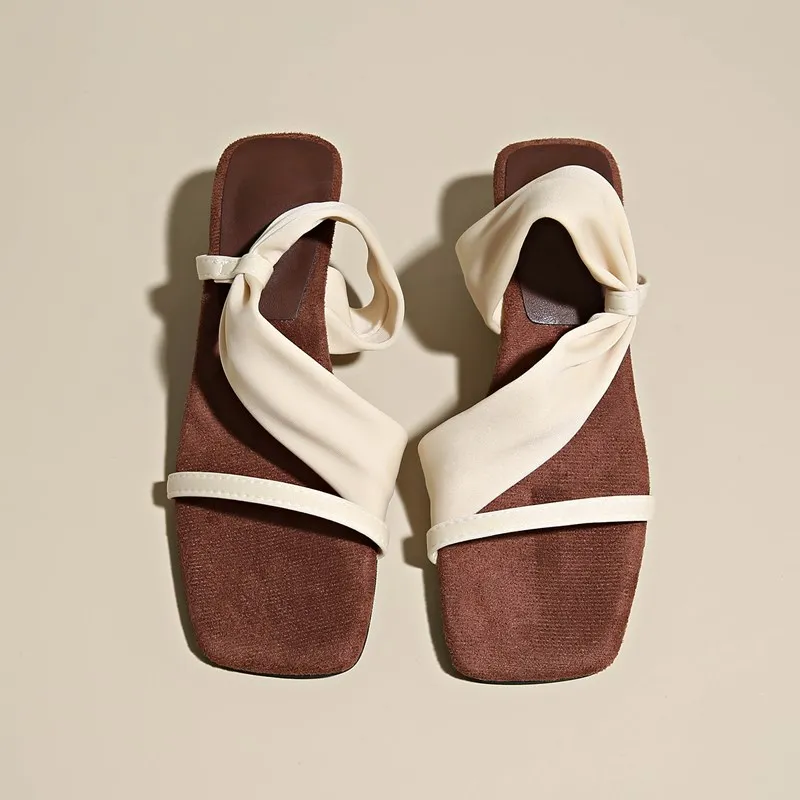 Summer Hot New 2025 Neutral Lightweight Soft Slippers Women's Beach Sandals Men's Indoor Home Slippers Very Good
Summer Hot New 2025 Neutral Lightweight Soft Slippers Women's Beach Sandals Men's Indoor Home Slippers Very Good