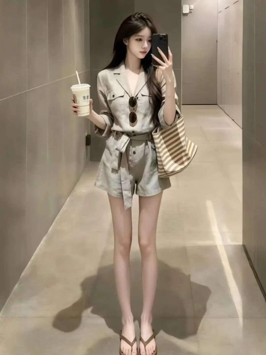 Korean Style Slim Fit Shirt Romper High Waist Short Pants Summer 2026 Fashion Design Sensation Beautiful Waist Cinching
Korean Style Slim Fit Shirt Romper High Waist Short Pants Summer 2026 Fashion Design Sensation Beautiful Waist Cinching