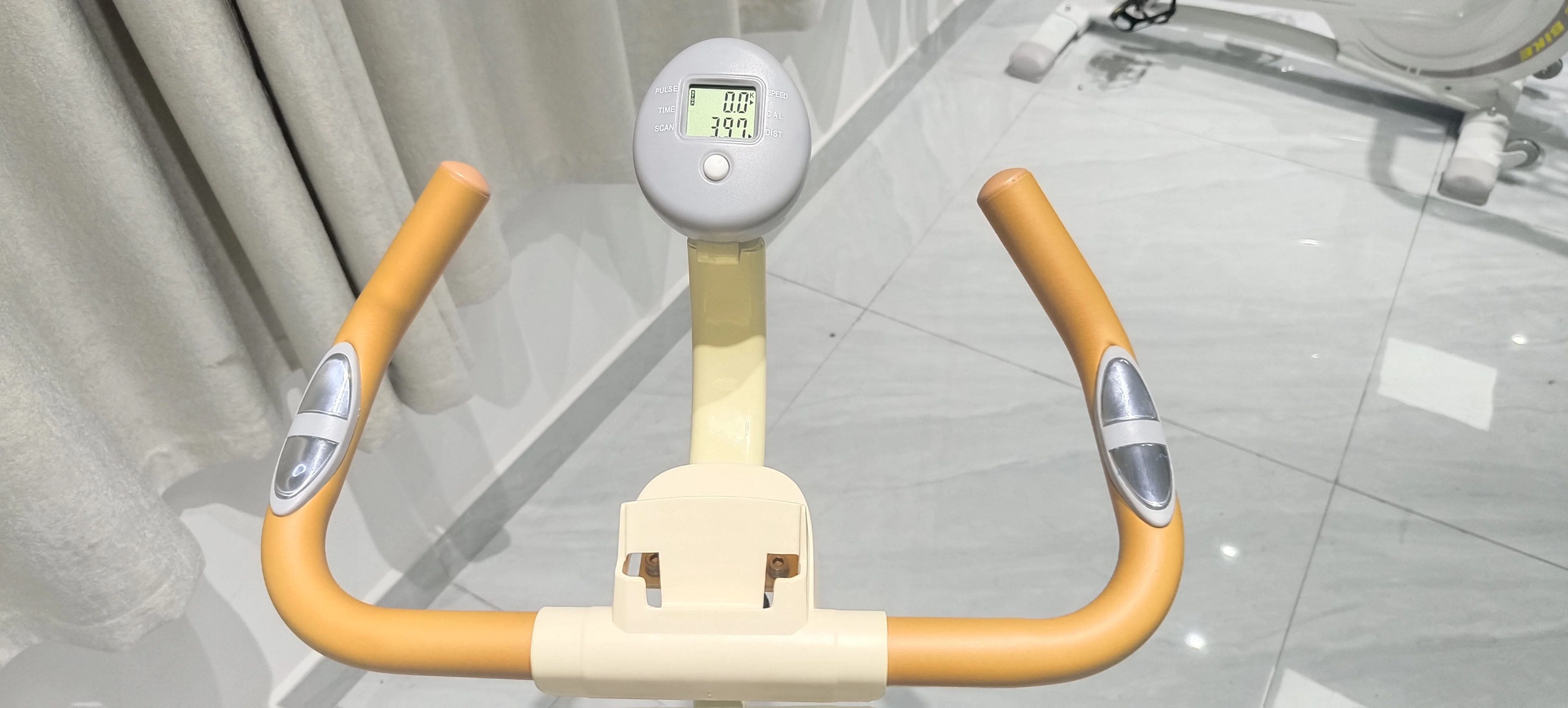 2025 New Fitness Bike Professional Spinning Bike Made in China Gym Home Fitness Exercise Bike1
2025 New Fitness Bike Professional Spinning Bike Made in China Gym Home Fitness Exercise Bike1