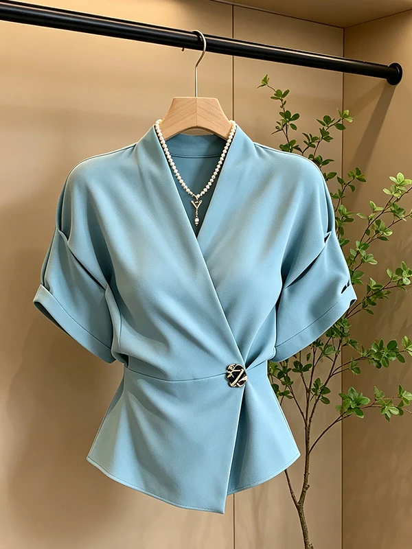 plus Size Unique Design One Button V Neck Shirt Women's Fashion Slim Fit Top Korean Style Commute Wind Regular Sleeve Length
plus Size Unique Design One Button V Neck Shirt Women's Fashion Slim Fit Top Korean Style Commute Wind Regular Sleeve Length