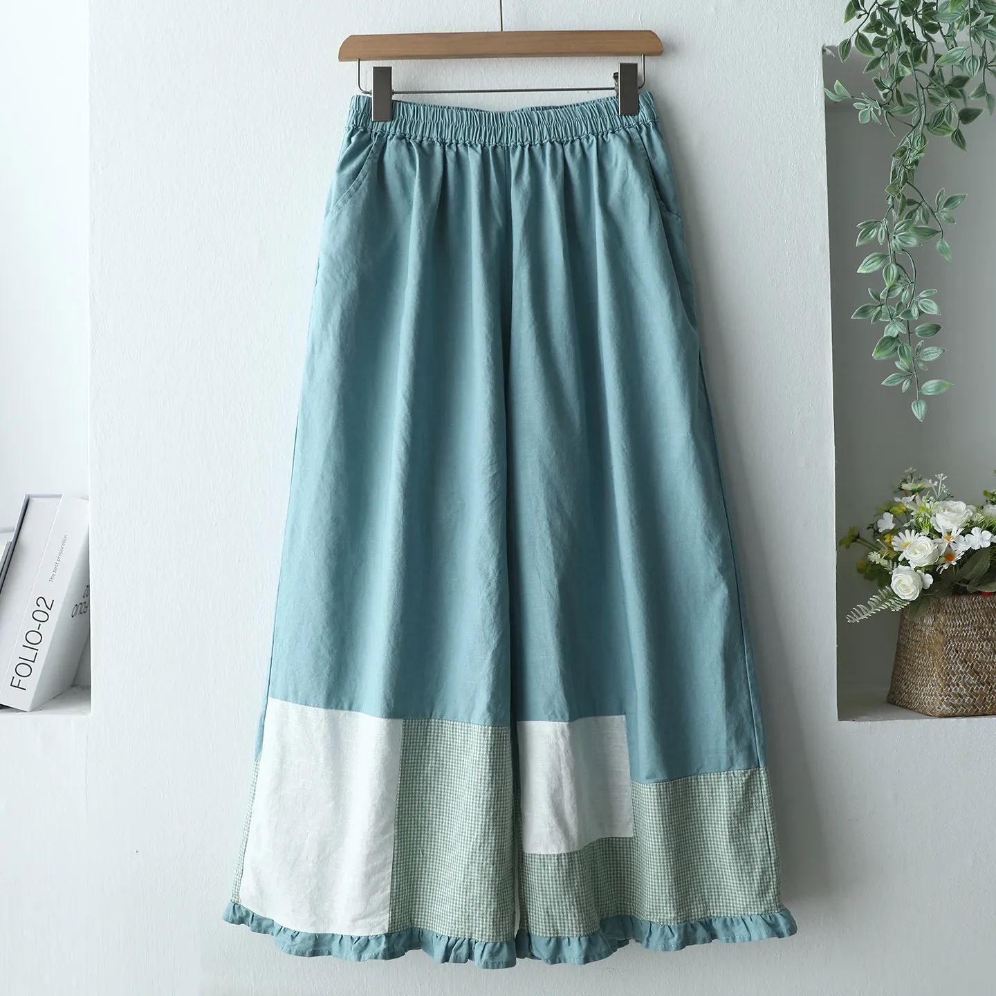 Japanese Vintage Mori Girl Plaid Patchwork Cotton Wide Leg Pants Women Summe Elastic Waist Casual Loose Straight Pants
Japanese Vintage Mori Girl Plaid Patchwork Cotton Wide Leg Pants Women Summe Elastic Waist Casual Loose Straight Pants