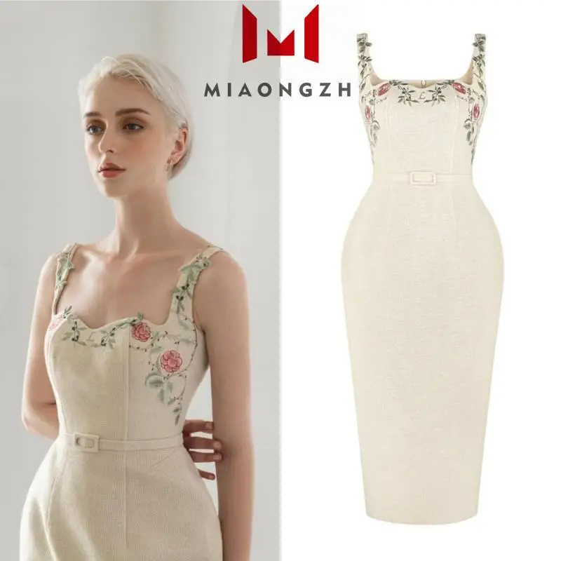 2024 New Fashion Women Spaghetti Strap Sexy Long Dress Vintage Embroidery High Waist Party Luxury Dresses Female Chic Vestidos
2024 New Fashion Women Spaghetti Strap Sexy Long Dress Vintage Embroidery High Waist Party Luxury Dresses Female Chic Vestidos