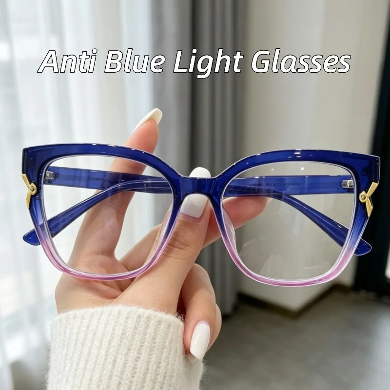 New Fashion Outdoor HD Ultra Light Anti Blue Light Eyeglasses Women's Trendy Plain Glasses Retro Daily Street Decorative Eyewear
New Fashion Outdoor HD Ultra Light Anti Blue Light Eyeglasses Women's Trendy Plain Glasses Retro Daily Street Decorative Eyewear