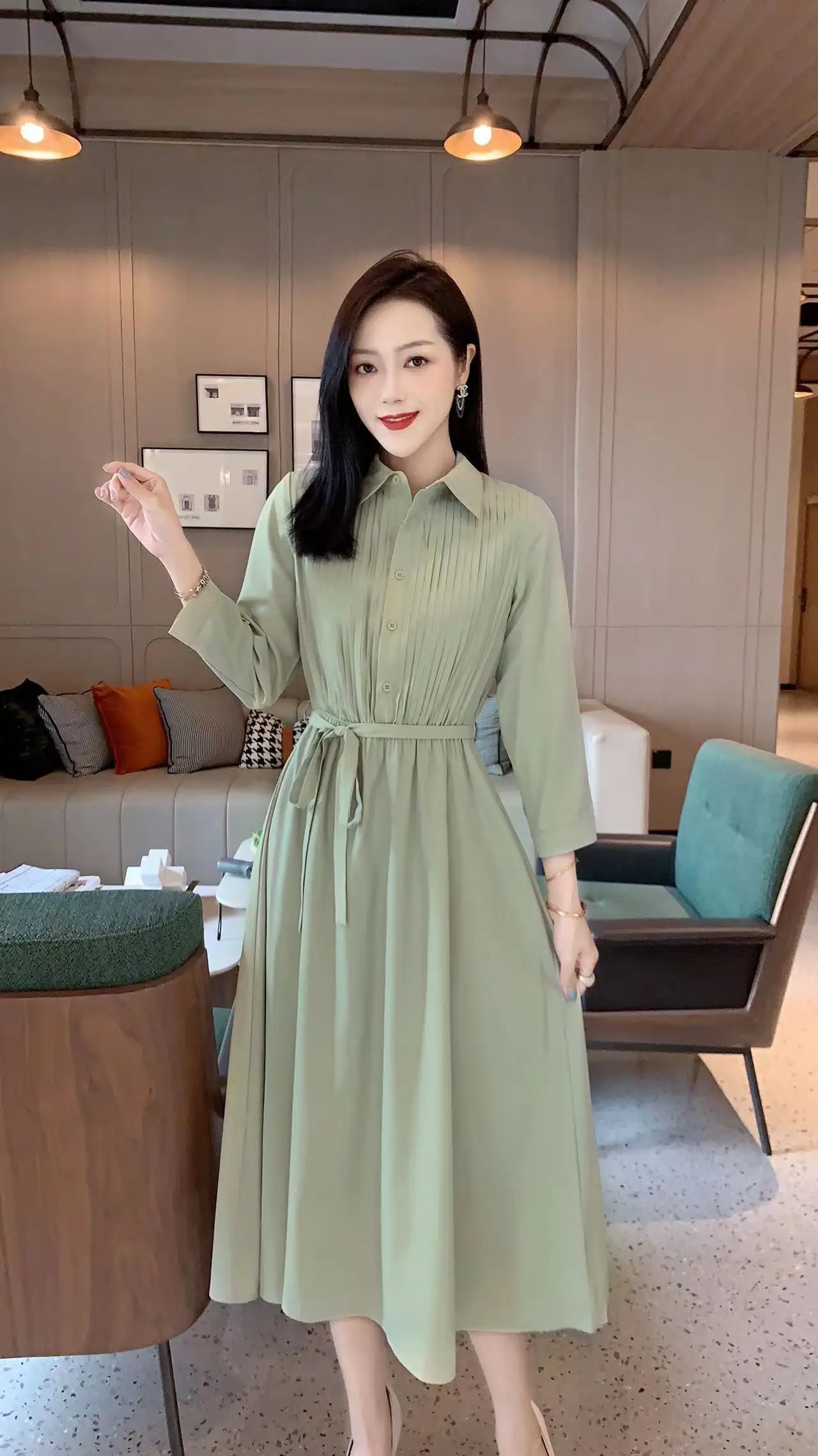 High-End 2023 Simple New Elegant Tight Waist Stripes Pleated Skirt Temperament Overknee Long Skirt0814
High-End 2023 Simple New Elegant Tight Waist Stripes Pleated Skirt Temperament Overknee Long Skirt0814