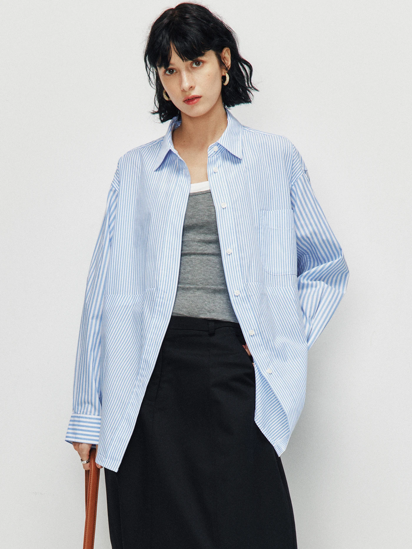 Spring Summer Essential High-Thread Count Brushed Cotton Korean Boyfriend Loose Slimming One-Piece Sleeve Pure Cotton Shirt
Spring Summer Essential High-Thread Count Brushed Cotton Korean Boyfriend Loose Slimming One-Piece Sleeve Pure Cotton Shirt