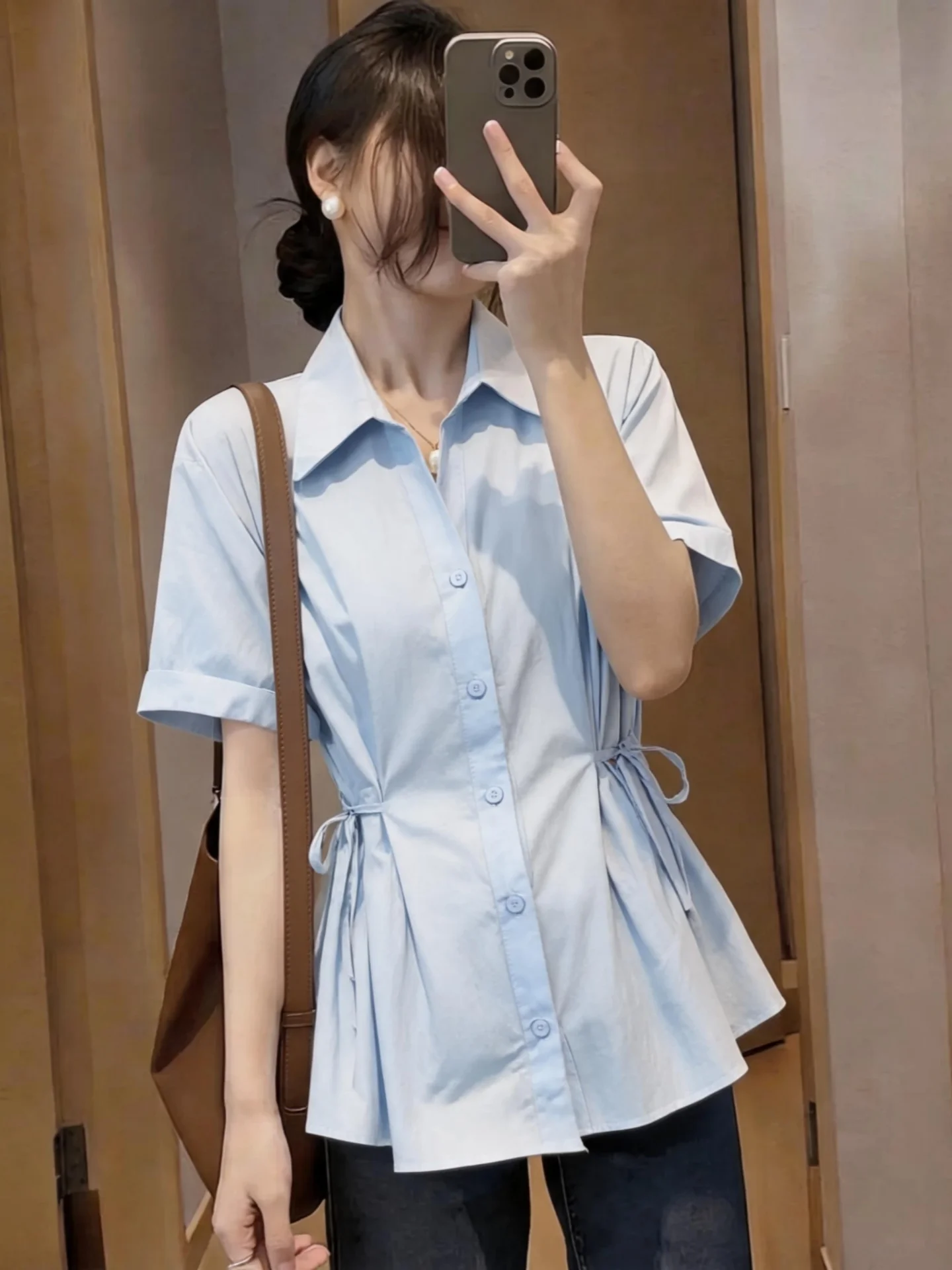 Slimming Design Shirt Women's Summer Short Sleeve Base Layer Shirt Belted Waist in Korean Style Commute Thin Fabric
Slimming Design Shirt Women's Summer Short Sleeve Base Layer Shirt Belted Waist in Korean Style Commute Thin Fabric
