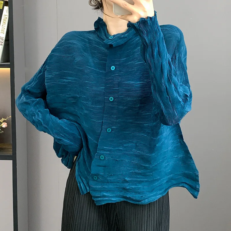 Плиссированная женская тонкая рубашка, осень 2023, новинка, однотонный однобортный однобортный женский топ с лацканами оригинального дизайна, свободный эластичный женский топ
Плиссированная женская тонкая рубашка, осень 2023, новинка, однотонный однобортный однобортный женский топ с лацканами оригинального дизайна, свободный эластичный женский топ