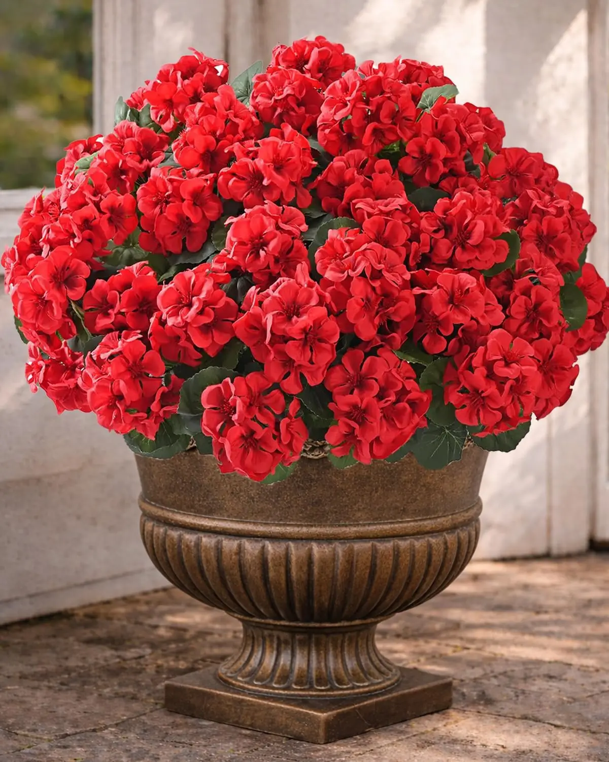 Artificial Flowers for Outdoors – 12 Bundles of UV-Resistant Artificial Geraniums, Realistic Silk Flowers for Front Por
Artificial Flowers for Outdoors – 12 Bundles of UV-Resistant Artificial Geraniums, Realistic Silk Flowers for Front Por