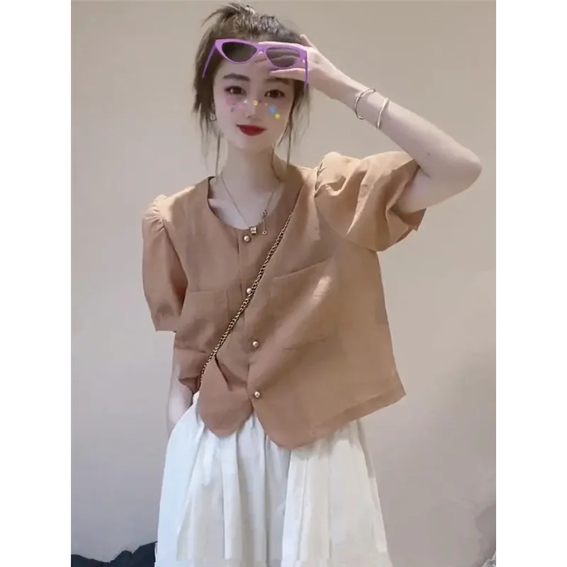 Elegant French Short Sleeve Shirt for Women's Short Sleeves Summer New Design, Stylish and Western Style Top
Elegant French Short Sleeve Shirt for Women's Short Sleeves Summer New Design, Stylish and Western Style Top