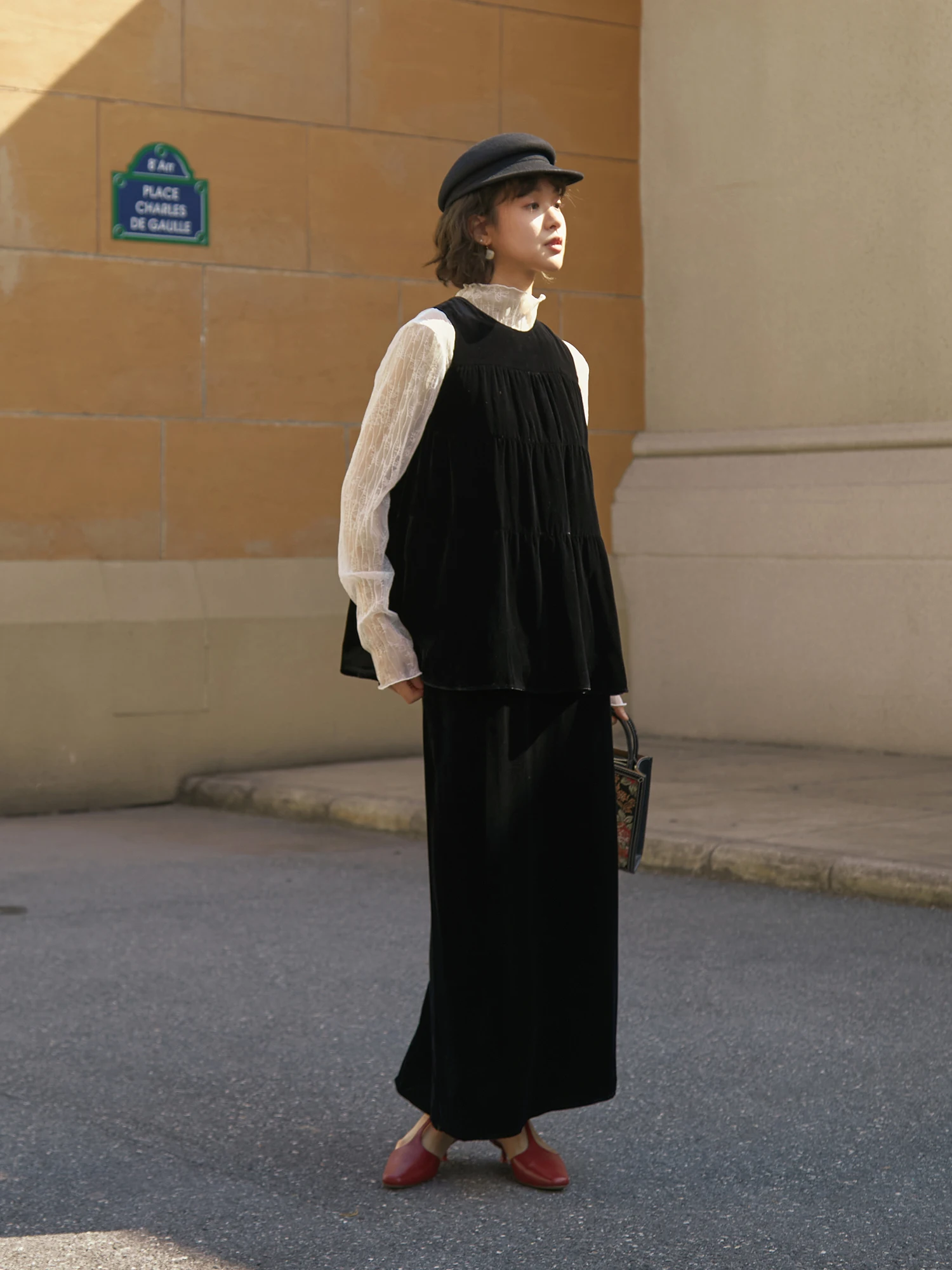 Elegant Black Velvet Set VIMIE2026 Spring Summer New Arrival A-Line Short Top Midi Skirt Fashionable Casual Workwear
Elegant Black Velvet Set VIMIE2026 Spring Summer New Arrival A-Line Short Top Midi Skirt Fashionable Casual Workwear