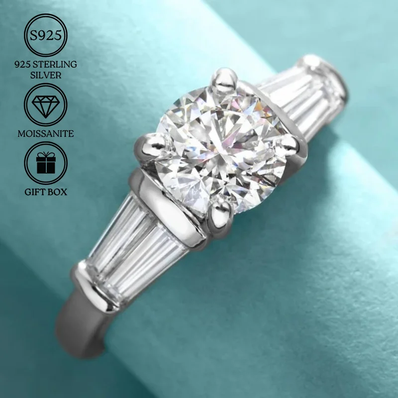 1pc 0.5 Carat 925 Silver Moissanite Ring That Combines Vintage with A Sporty Vibe Is Perfect for Birthday and Anniversary Gifts.
1pc 0.5 Carat 925 Silver Moissanite Ring That Combines Vintage with A Sporty Vibe Is Perfect for Birthday and Anniversary Gifts.