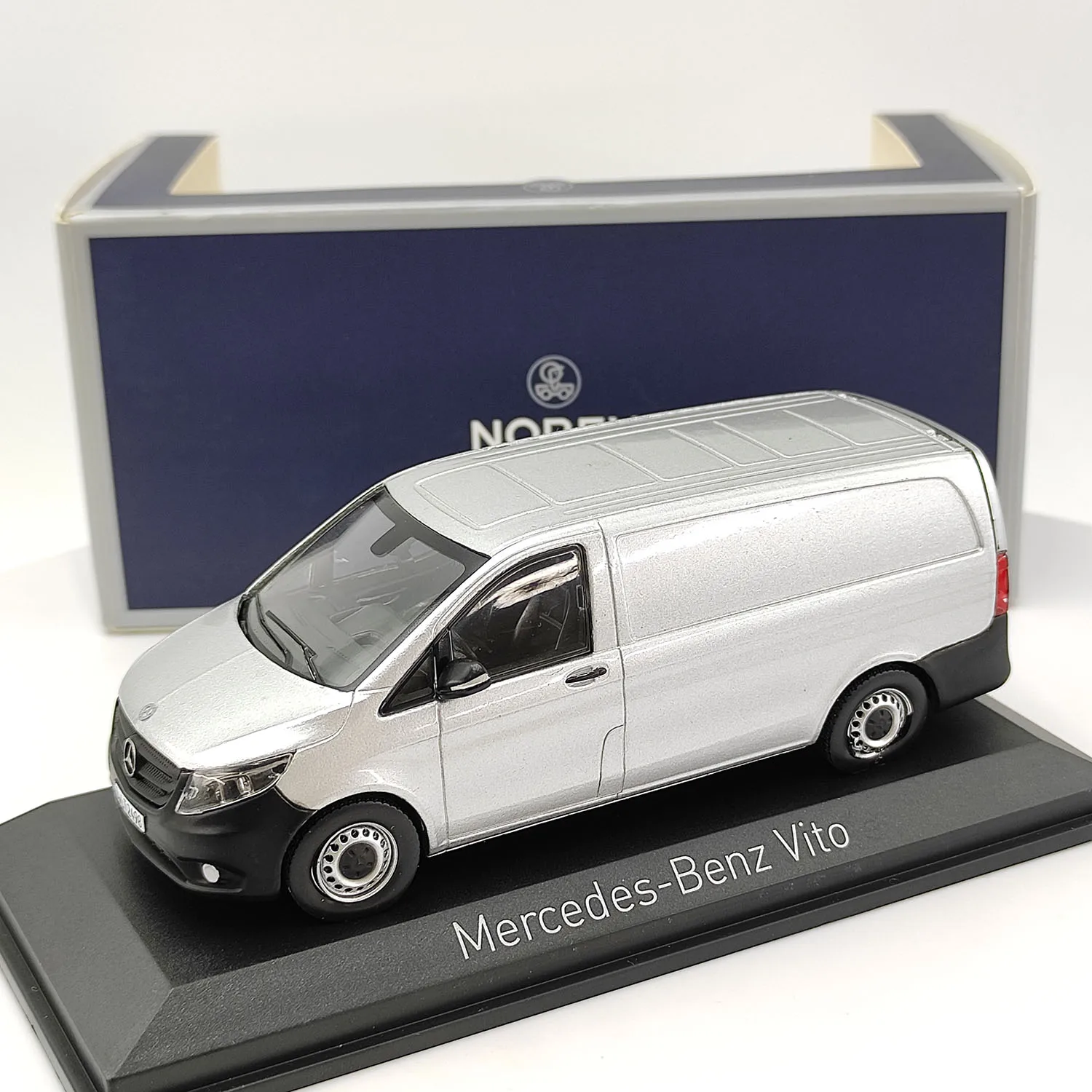 Defective Diecast NOREV 1:43 Scale Benz Vito Silver Alloy Car Model Collectible Toy Gift Souvenir Display Ornament
Defective Diecast NOREV 1:43 Scale Benz Vito Silver Alloy Car Model Collectible Toy Gift Souvenir Display Ornament
