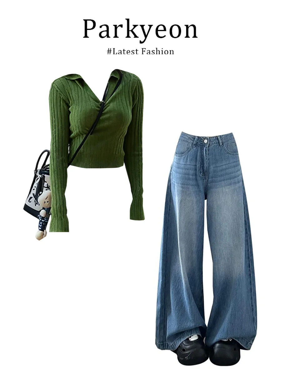 Parkyeon Green V-Neck Long Sleeve Knitted Sweater Women's Slim Fit Denim Two-Piece Set Autumn Winter New Style Retro
Parkyeon Green V-Neck Long Sleeve Knitted Sweater Women's Slim Fit Denim Two-Piece Set Autumn Winter New Style Retro