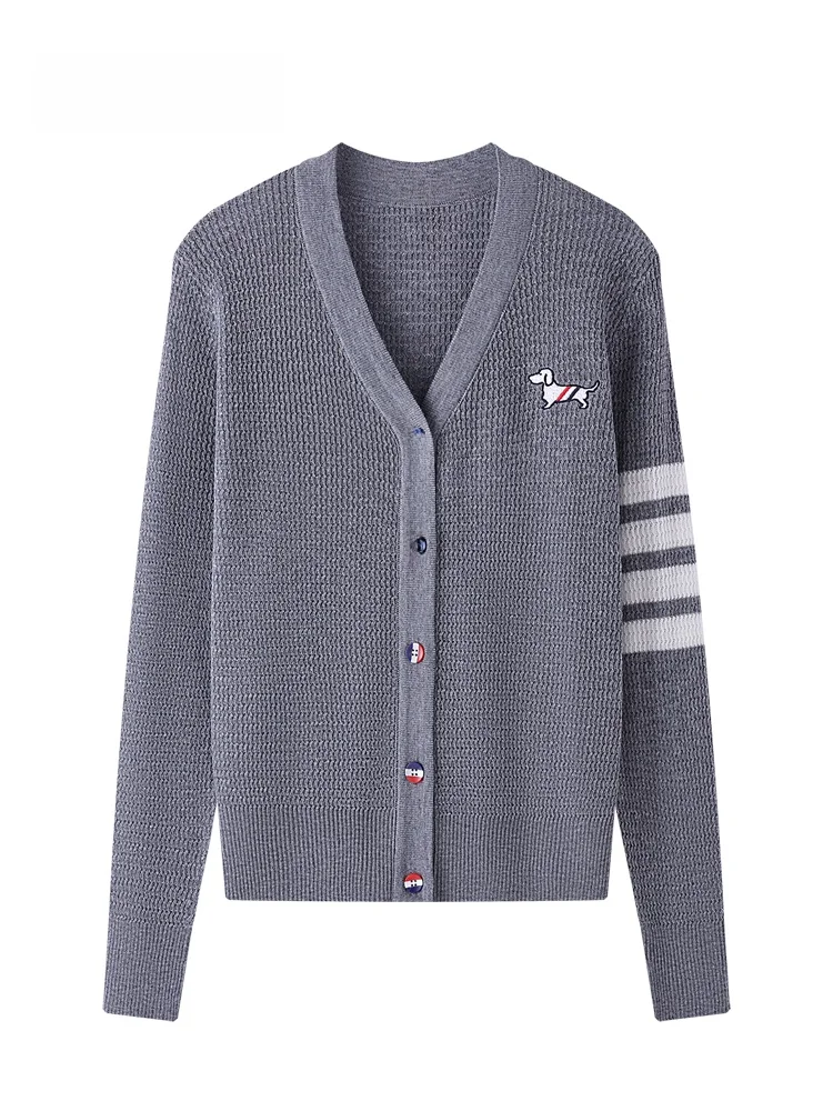 JZZDEMM Vertical Texture Dog Embroidery Knitted Cardigan Women's Waist-Cinching Slimming Outerwear Top Vintage Commute Sle ...
JZZDEMM Vertical Texture Dog Embroidery Knitted Cardigan Women's Waist-Cinching Slimming Outerwear Top Vintage Commute Sle ...