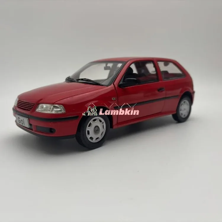 Original 1/18 VW GOL Red 1st generation alloy openable classic preserved over a decade only slight rash car model
Original 1/18 VW GOL Red 1st generation alloy openable classic preserved over a decade only slight rash car model