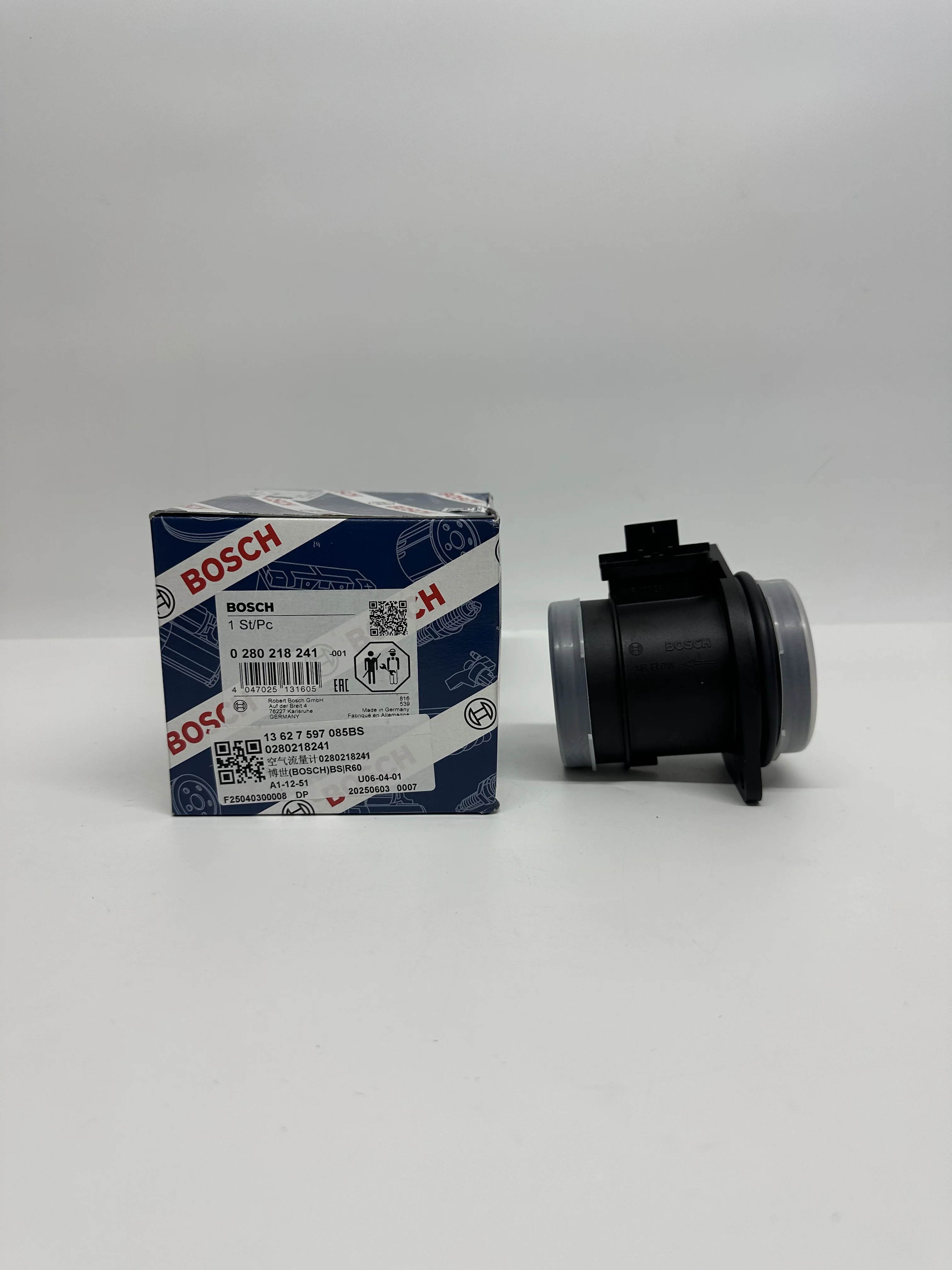 13627597085, 0280218241 BMW MINI R55 R56 R7 R58 R59 R60 R61 air flow meter with VIN query
13627597085, 0280218241 BMW MINI R55 R56 R7 R58 R59 R60 R61 air flow meter with VIN query