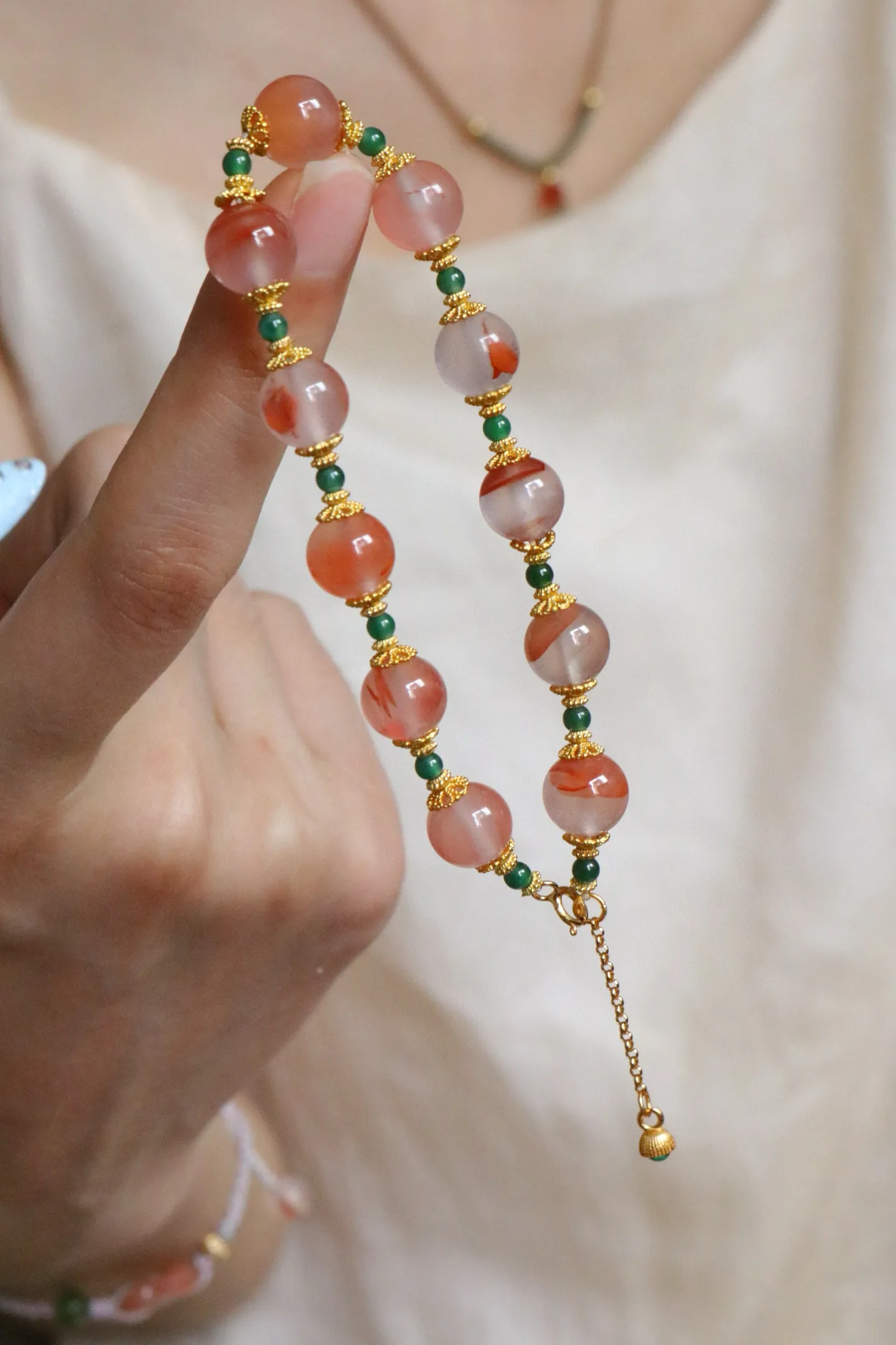 Natural Iced Red Agate Jade Bracelet, High Icy White Base with Red Design, Fresh Sweet Beaded Bracelet
Natural Iced Red Agate Jade Bracelet, High Icy White Base with Red Design, Fresh Sweet Beaded Bracelet