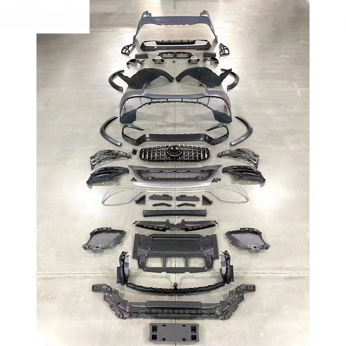 New Design PP ABS Material Body Kit for Benz GLS 400 450 4MATIC Upgrade to GLS63 Car Bumper Assembly
New Design PP ABS Material Body Kit for Benz GLS 400 450 4MATIC Upgrade to GLS63 Car Bumper Assembly