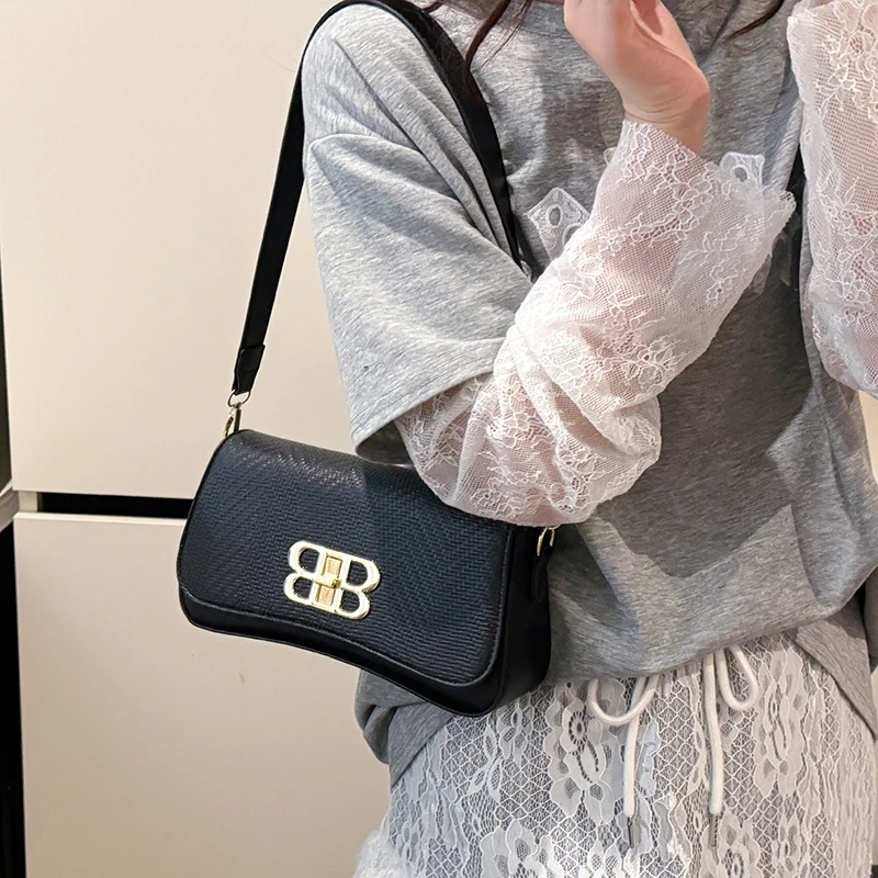Fashionable High-End Minimalist Unique Crossbody Bag For Women Vintage Leather Solid Color Large Capacity Trendy
Fashionable High-End Minimalist Unique Crossbody Bag For Women Vintage Leather Solid Color Large Capacity Trendy