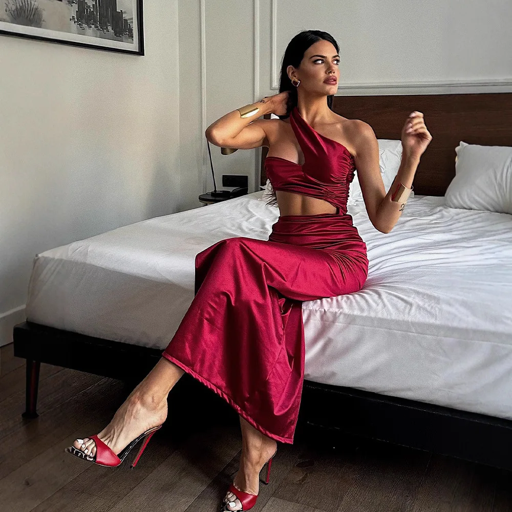 2025 европейское и американское летнее сексуальное полое тонкое платье с открытыми плечами и высоким разрезом, темпераментное платье для красной ковровой дорожки, длинное платье
2025 европейское и американское летнее сексуальное полое тонкое платье с открытыми плечами и высоким разрезом, темпераментное платье для красной ковровой дорожки, длинное платье