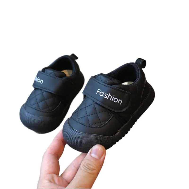 Размер 15-25, прогулочная обувь для маленьких мальчиков, спортивная обувь для девочек, осенняя новая детская обувь, нескользящая модная повседневная белая обувь на мягкой подошве
Размер 15-25, прогулочная обувь для маленьких мальчиков, спортивная обувь для девочек, осенняя новая детская обувь, нескользящая модная повседневная белая обувь на мягкой подошве