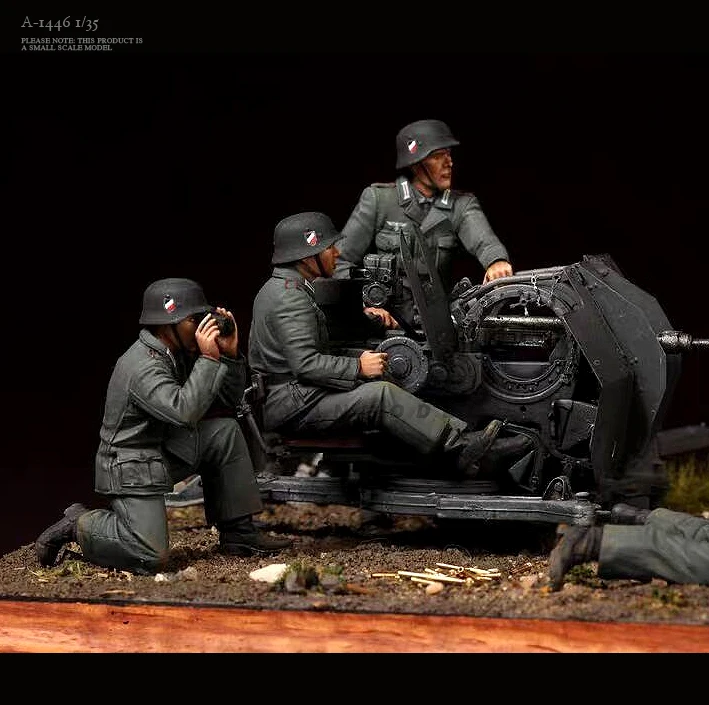 1/35 Resin Soldier model kits figure colorless and self-assembled (No cannon) A-1446
1/35 Resin Soldier model kits figure colorless and self-assembled (No cannon) A-1446