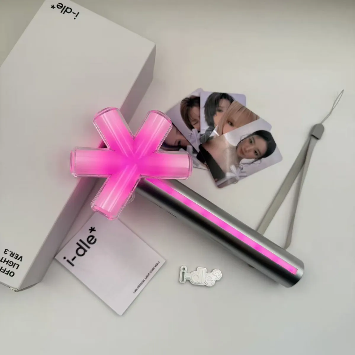Portable Girl Baby Concert Luminous Support Stick New Style Suitable for Kpop Fans Support Light
Portable Girl Baby Concert Luminous Support Stick New Style Suitable for Kpop Fans Support Light