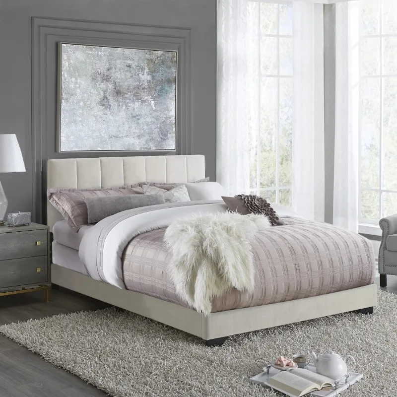 Мягкая кровать размера «queen-size» Reece Channel, цвета слоновой кости, от Hillsdale Living Essentials
Мягкая кровать размера «queen-size» Reece Channel, цвета слоновой кости, от Hillsdale Living Essentials