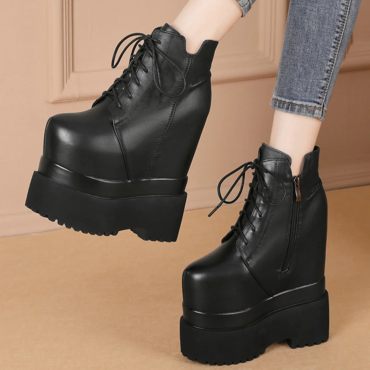 Winter Pumps Plus Size 41 Shoes Women Genuine Leather Wedges High Heel Ankle Boots Round Toe Fashion Sneakers Big Size 40 Shoes
Winter Pumps Plus Size 41 Shoes Women Genuine Leather Wedges High Heel Ankle Boots Round Toe Fashion Sneakers Big Size 40 Shoes