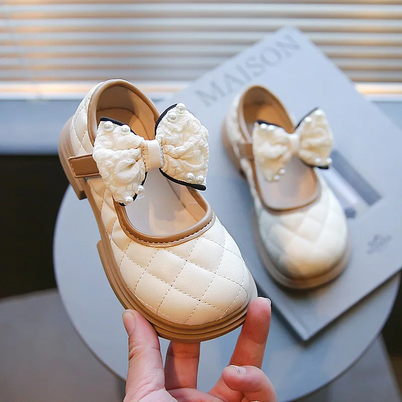 Size 21-35 Princess Shoes for Kids 2024 Spring Autumn New Bow Bead Girls Leather Shoes Korean Fashion Little Girl Dance Shoes
Size 21-35 Princess Shoes for Kids 2024 Spring Autumn New Bow Bead Girls Leather Shoes Korean Fashion Little Girl Dance Shoes