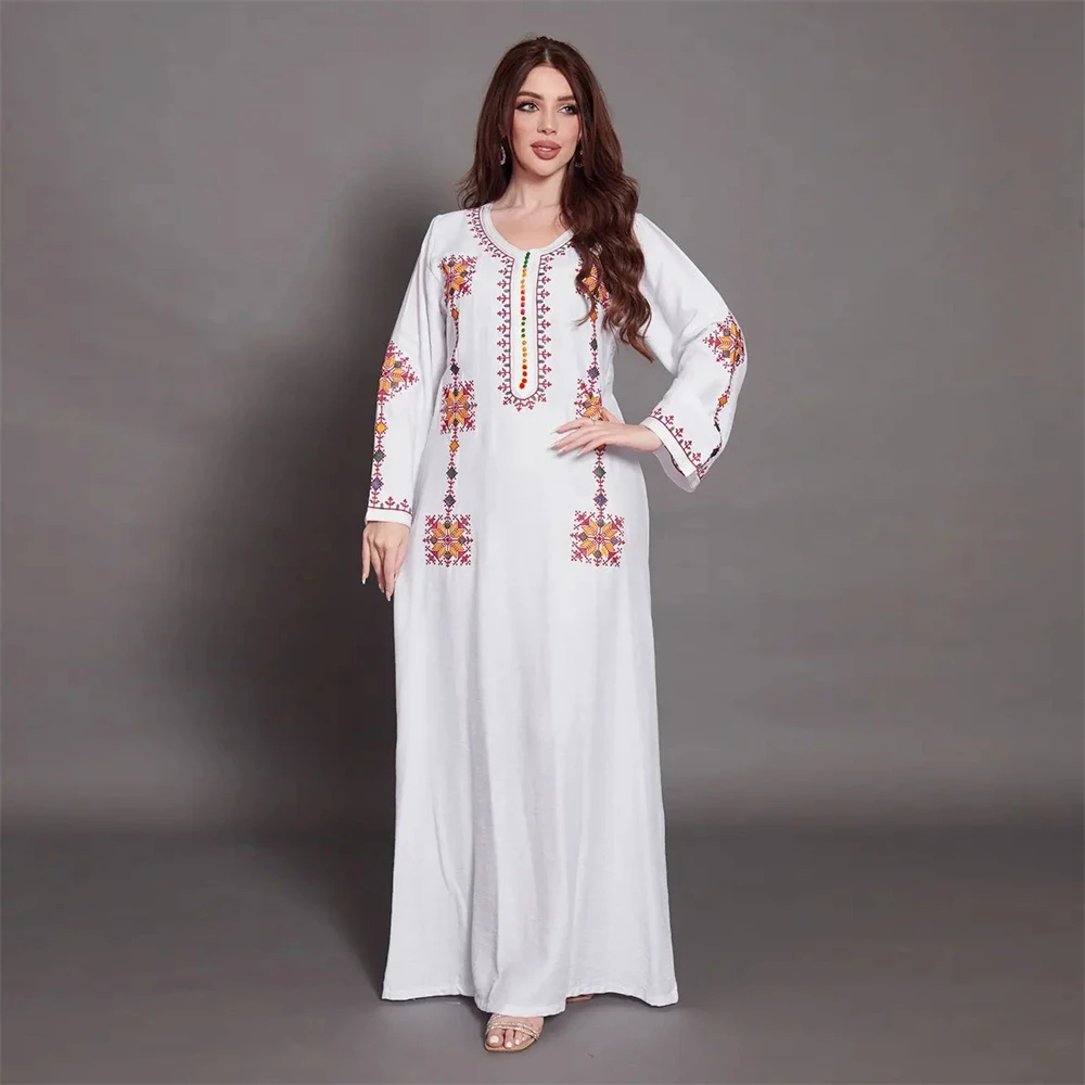 Muslim Women's Long Sleeve Dress Ethnic Embroidery Long Sleeve Casual Loose Dubai Elegant Robe Middle East Arab Abaya Ramadan
Muslim Women's Long Sleeve Dress Ethnic Embroidery Long Sleeve Casual Loose Dubai Elegant Robe Middle East Arab Abaya Ramadan