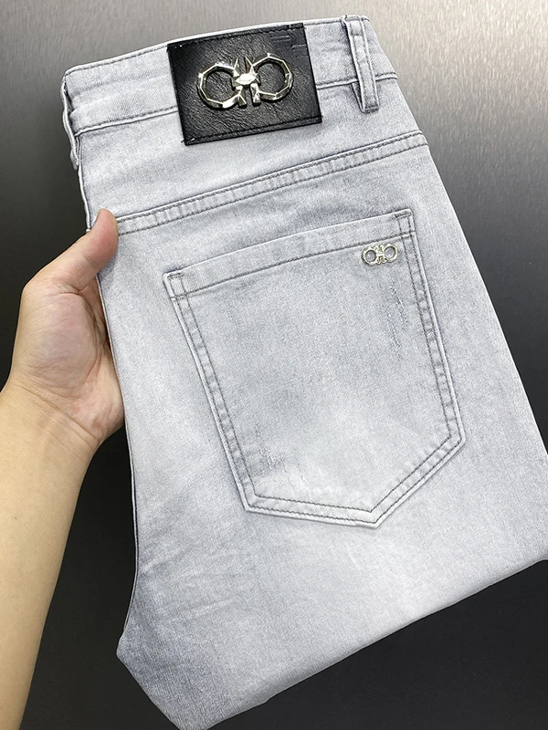 Новые мужские джинсы свободного кроя на весну-лето, средней посадки, из эластичного хлопкового денима, повседневные, прямые, синие, универсальные, трендовые
Новые мужские джинсы свободного кроя на весну-лето, средней посадки, из эластичного хлопкового денима, повседневные, прямые, синие, универсальные, трендовые