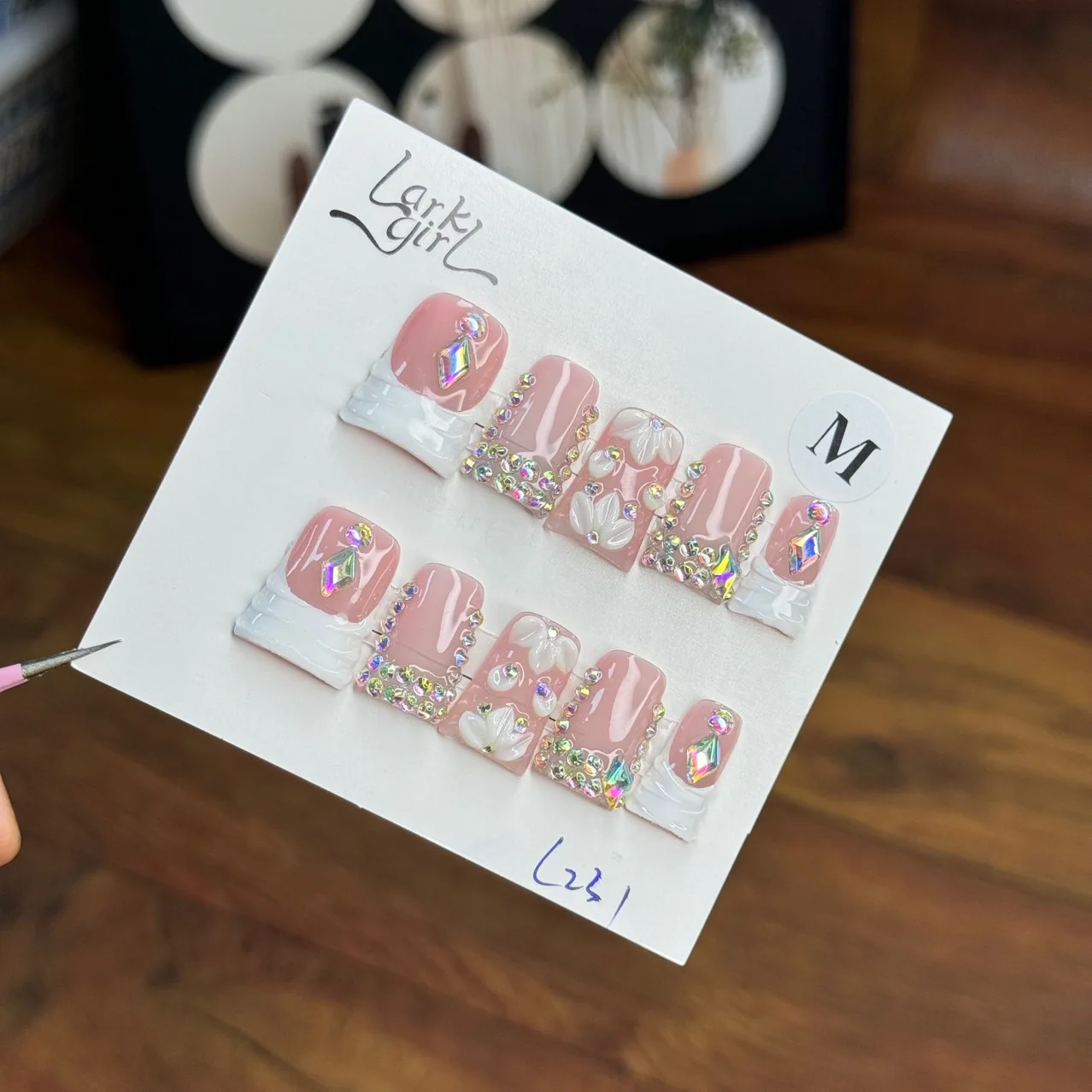 Оптовая продажа: 10 шт. роскошных розовых акриловых накладных ногтей в стиле Ins, ручной работы, прессованные, дизайнерские, высококачественные накладные ногти
Оптовая продажа: 10 шт. роскошных розовых акриловых накладных ногтей в стиле Ins, ручной работы, прессованные, дизайнерские, высококачественные накладные ногти