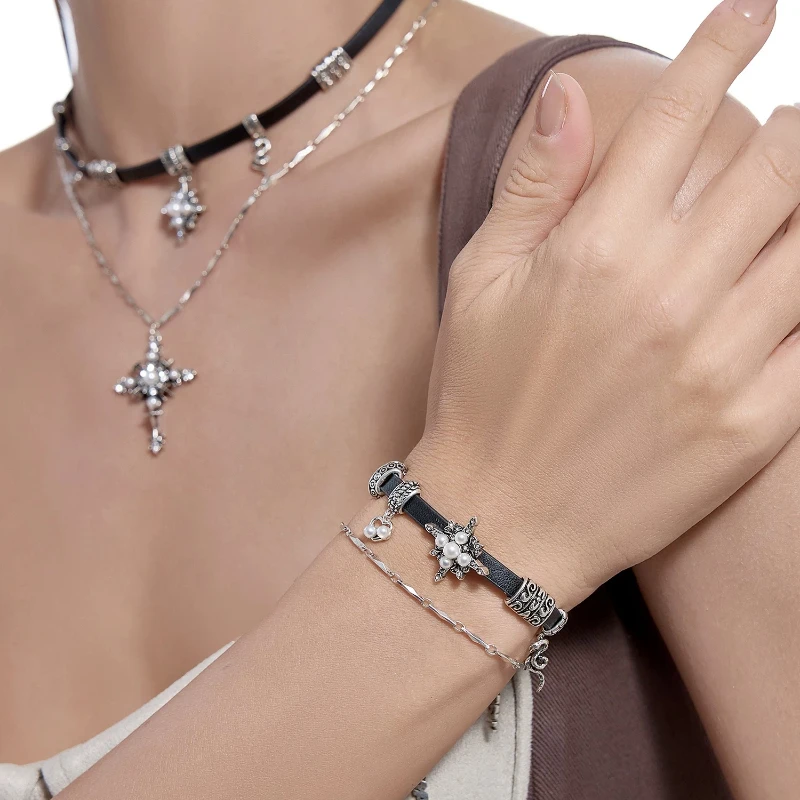 Vintage Maillard Star Zircon Bracelet, Layered Leather Cord Wrap, Retro Chunky Crystal Chain, Unique Boho Stackable Gift
Vintage Maillard Star Zircon Bracelet, Layered Leather Cord Wrap, Retro Chunky Crystal Chain, Unique Boho Stackable Gift